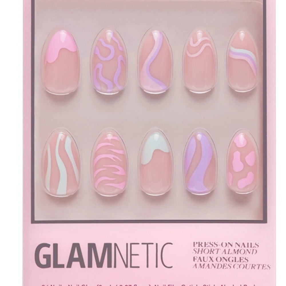 Glamnetic Press-On Nail Kit Short Almond Shaped Color: wildcard